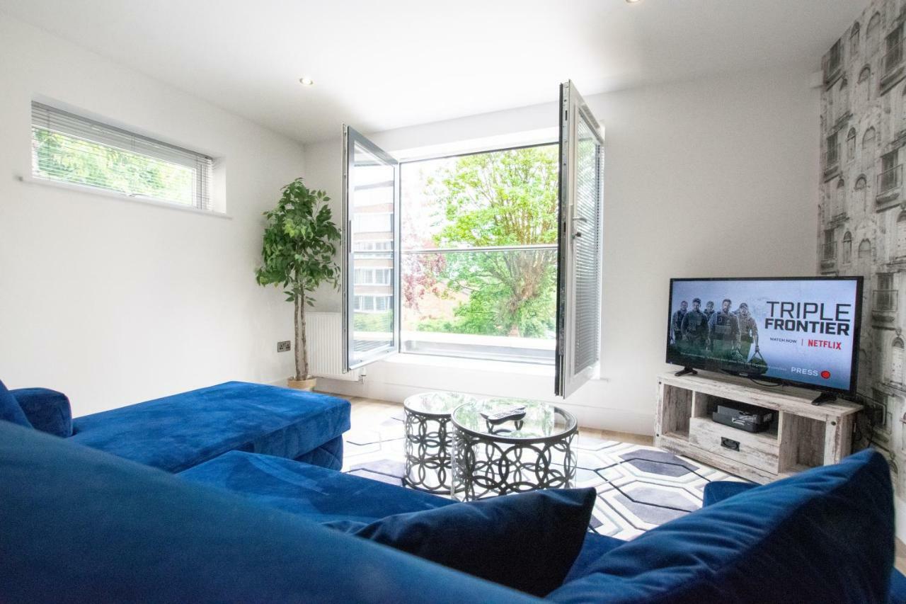Rowan Tree - Your Apartment Бристоль Екстер'єр фото
